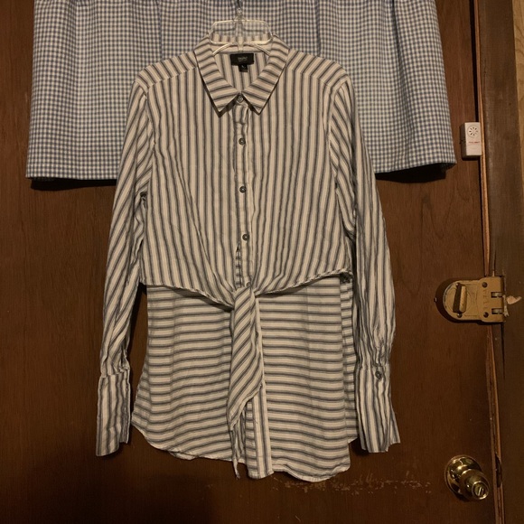 Mossimo Supply Co. Tops - Mossimo Striped Tie Front Top   Size Large